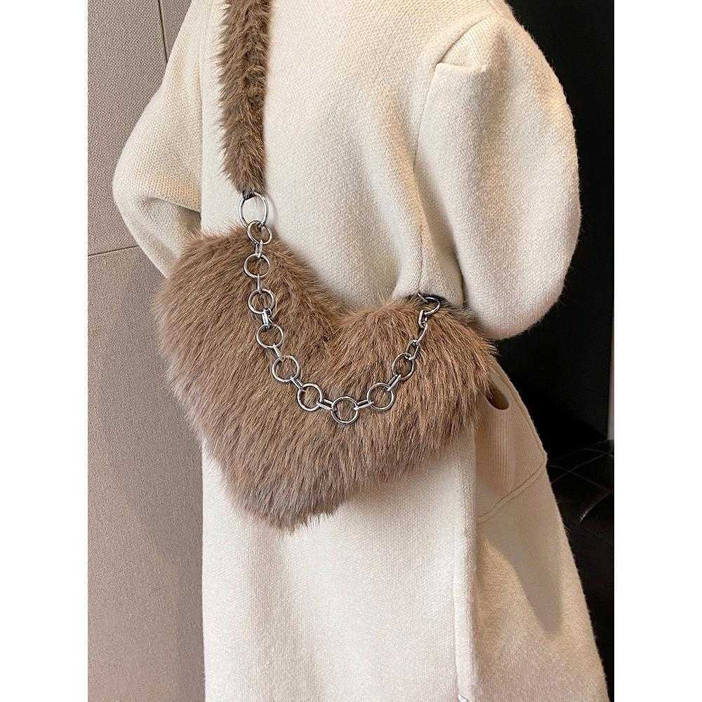 new autumn and winter versatile peach heart crossbody bag imitation fox fur bag womens handbag cute plush small bag