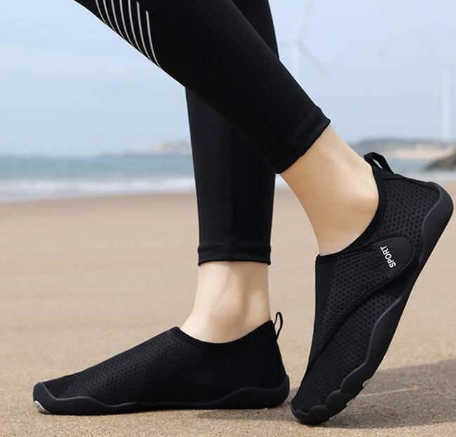 Breathable Sneakers Men Fashion Shoes Climbing Hiking Gym Shoes Men #GDC10 Outdoor Beach Wading Tenis Barefoot Sneakers