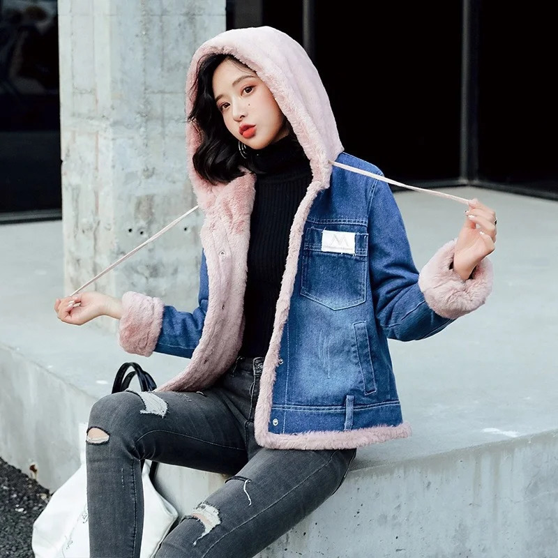 Womens winter thick warm fur lining short denim jacket hooded sweatshirt slim fit denim jacket womens casual coat streetwear Parkas jacket 241210