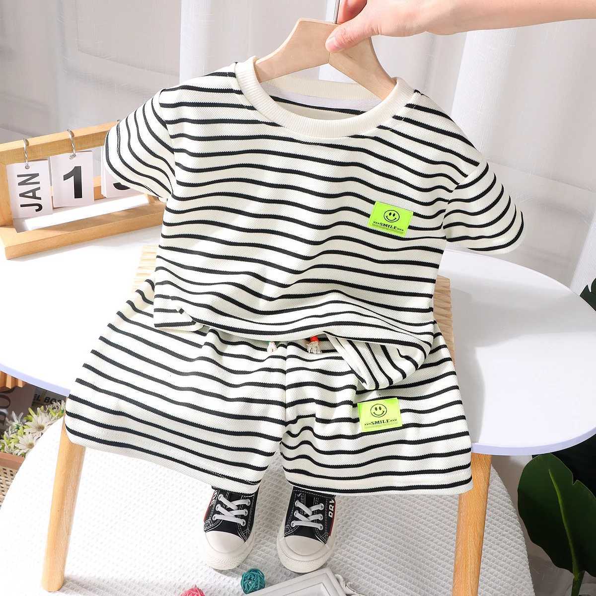Clothing Sets Summer Baby Girls Clothes Knit Stripe T-Shirts And Shorts 2 Pieces Set Children Casual Short Sleeve Top Bottom Outfit Tracksuits H241214