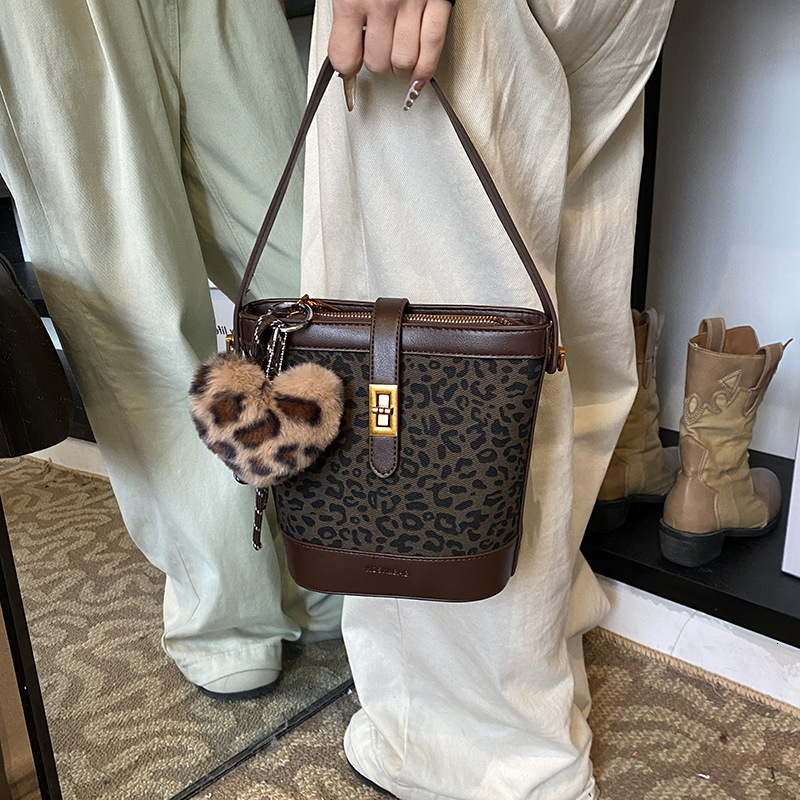 Vintage New Designer Coffee Pattern Personalized Multifunctional Bag Shoulder Bag Women's Crossbody Bag High-end Texture Commuting Bag