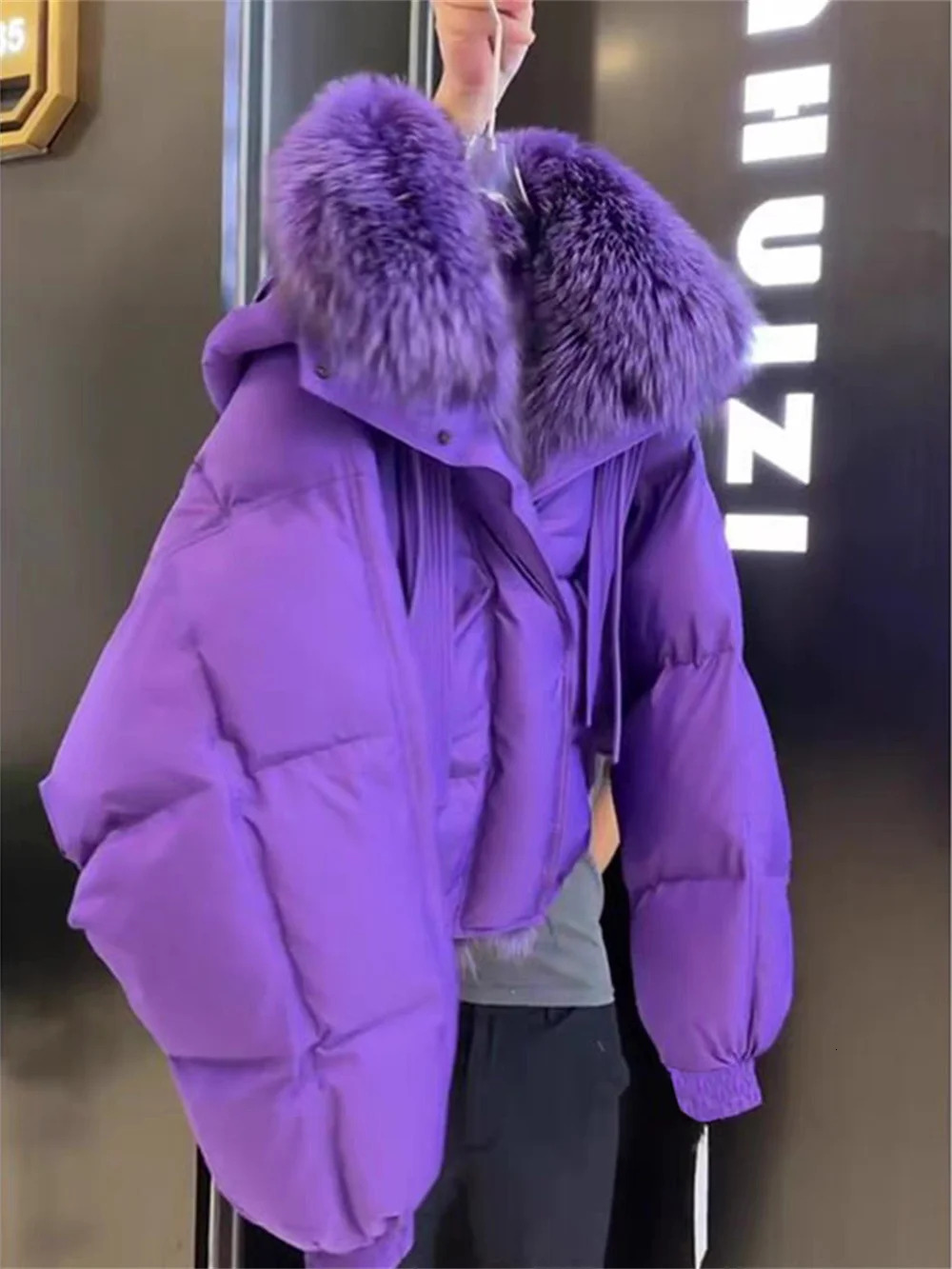 Fashionable Down Cotton Jacket, Popular High-End Small Fragrant Style Large Fur Collar Thick Coat, Women's Winter New