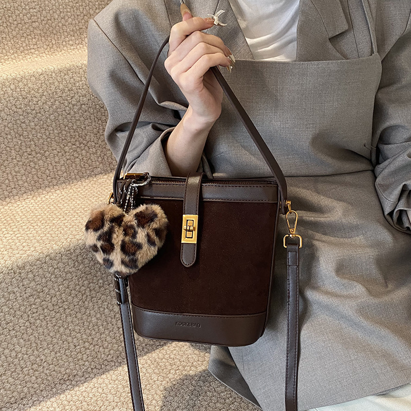 Vintage New Designer Coffee Pattern Personalized Multifunctional Bag Shoulder Bag Women's Crossbody Bag High-end Texture Commuting Bag