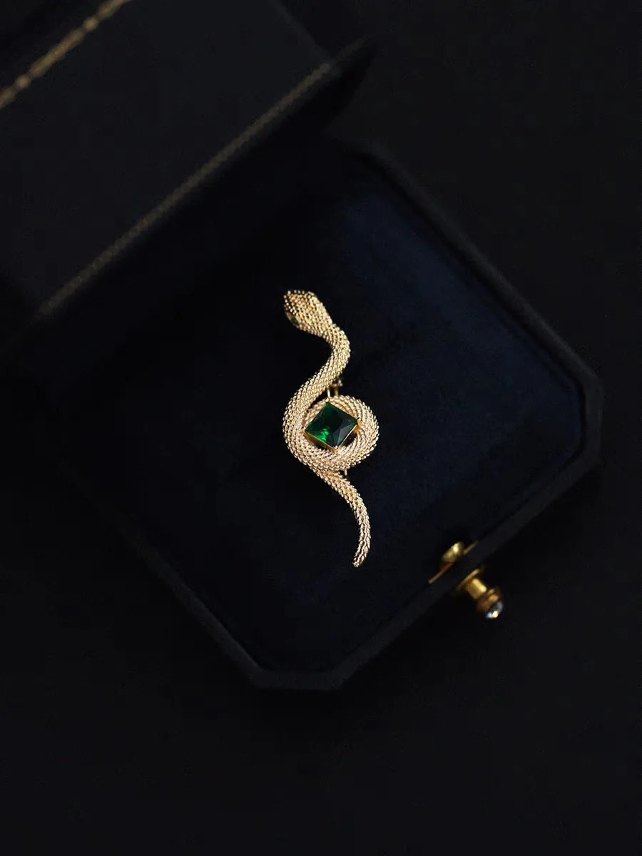2color green purple crystal snake brooch alloy animal lapel pin womens party casual badge jewelry 241210
