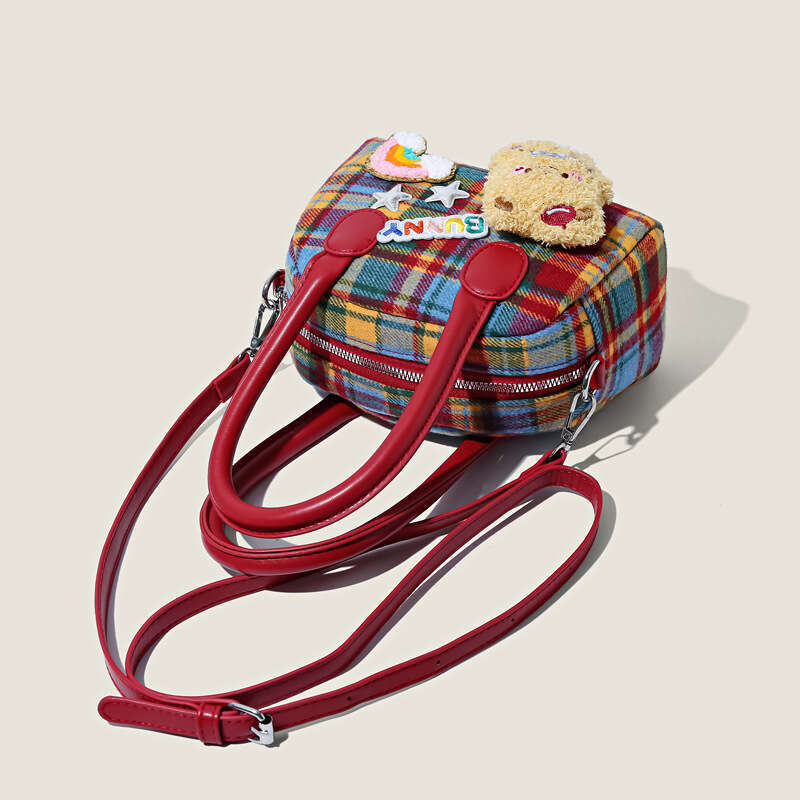 Exquisite plaid ins bag, cute little brown bear, fashionable handbag, high-value commuting wallet, crossbody bag