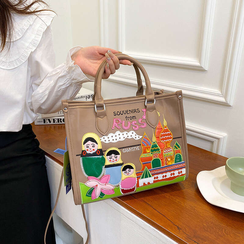 Women's niche design Mexican single shoulder tote large capacity file commuting bag 2024 new style chic elegant clothing
