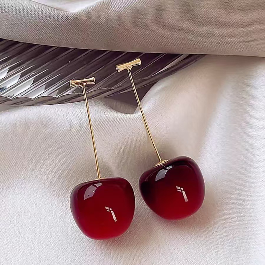 Luxury Earrings Wholesale Fashion Red Cherry Long Earrings Stud Earrings for Women Allergy Prevention Exqusite Jewelry