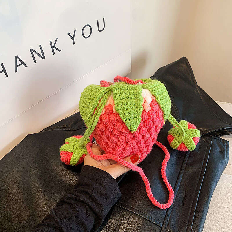 Ins crochet bag for women's trend, niche DIY handmade cute single shoulder crossbody bag, parent-child mouth red envelope, 2024 temperament versa