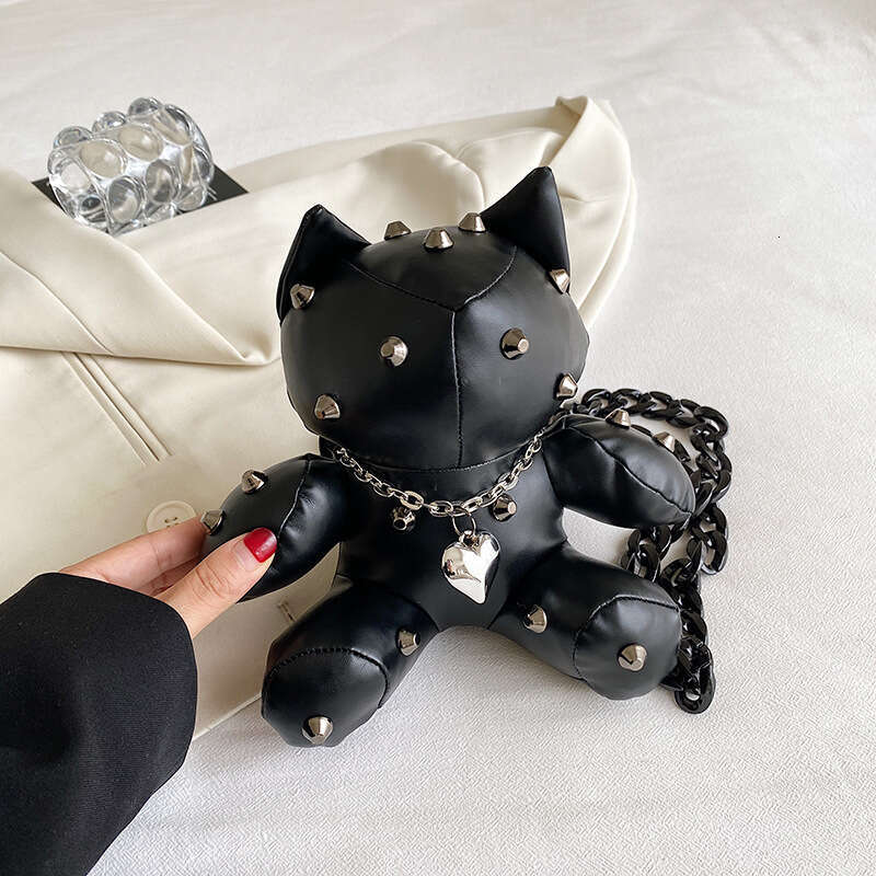 Spicy Girl for Women Cartoon Doll Crossbody Internet Celebrity Niche Rivet Bounce Di Bag 2024 New Style Stylish Elegant Clothing