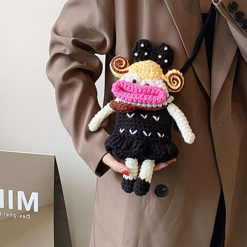 Internet celebrity trendy cool mobile accessories, yarn hook woven women's finished big mouthed girl parent-child single shoulder crossbody bags,