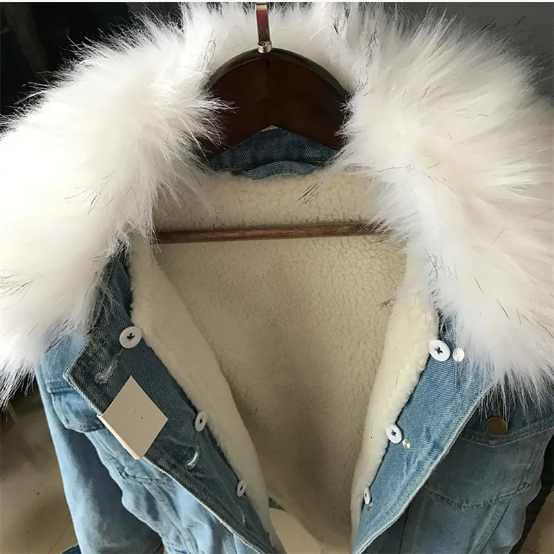 Korean winter detachable large fur collar with sheepskin lining denim jacket for women loose short black denim jacket for women Chaqueta unprinted ite