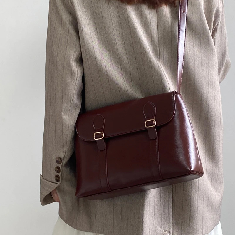 Vintage Solid Trendy Prefabricated Womens Handbag Full Match Punk Shoulder Cross Bag Y2k Street Clothing Messenger Bag 241213
