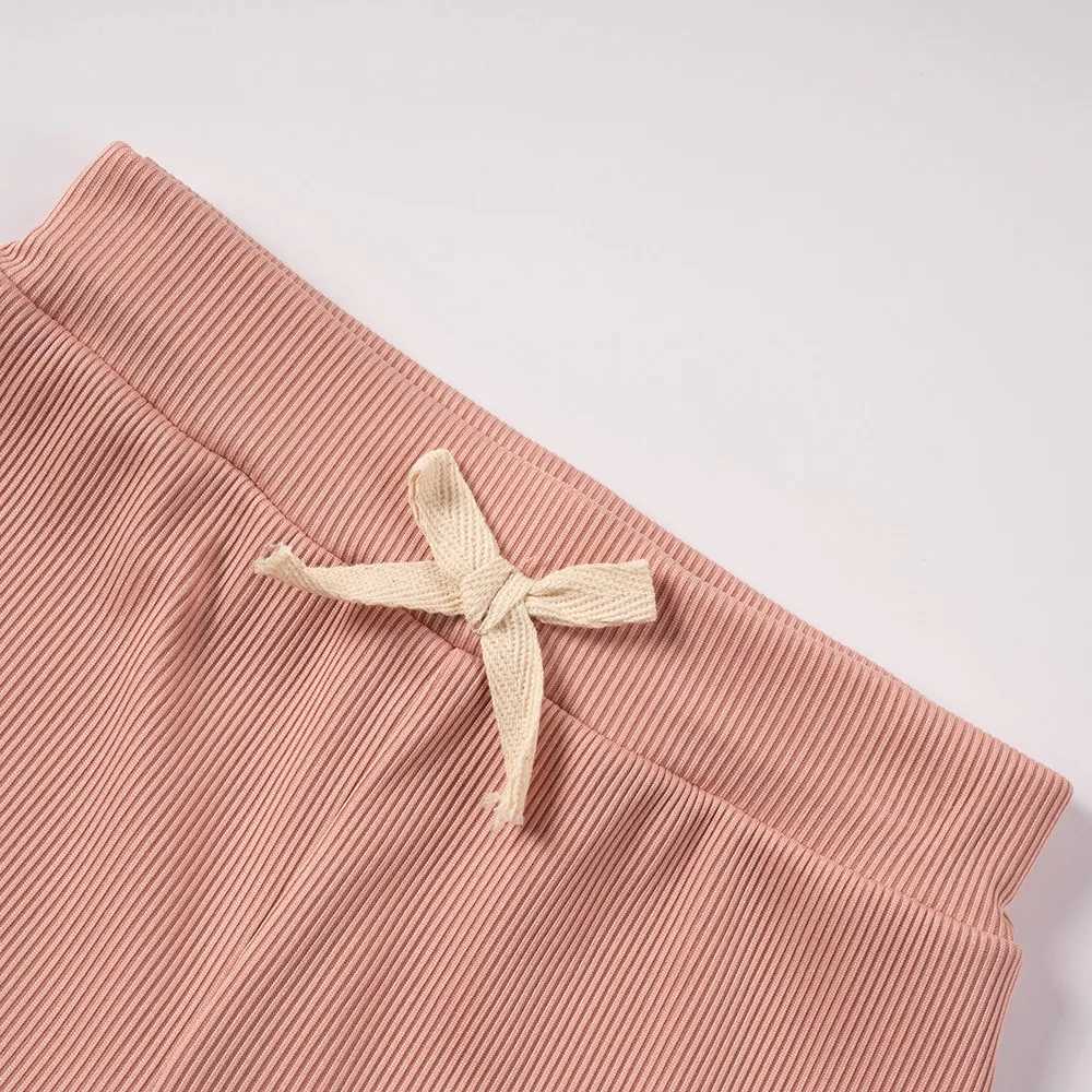Clothing Sets New Girls Solid Sets 2pcs Clothing Set Casual Sleeveless Tops+ Short Pants Suits Kids Fashion Summer Clothes Suit 0-5T H241214