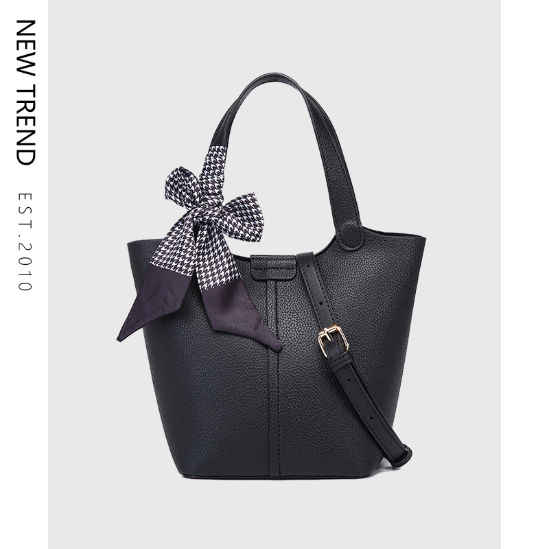 New Designer Leather Women's Lightweight And Simple Bucket Bag Multifunctional Large Capacity Shoulder Bag Crossbody Bag