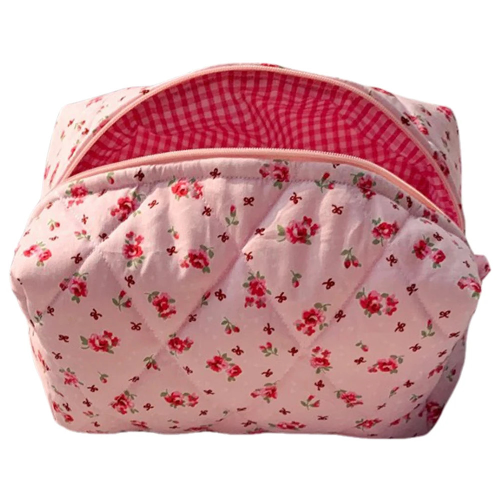 Cute floral travel makeup bag with zipper quilted makeup organizer storage bag womens and girls makeup organizer 241212