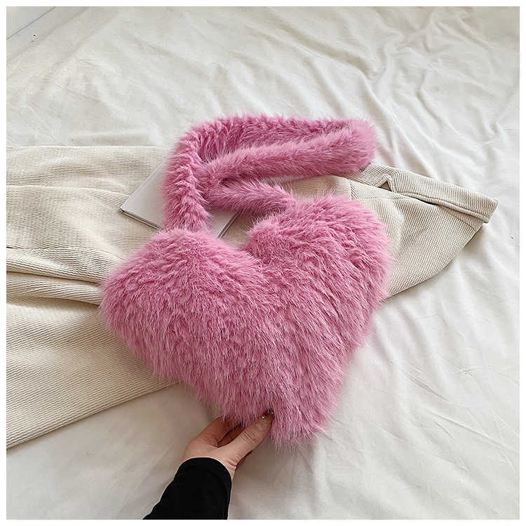 new autumn and winter versatile peach heart crossbody bag imitation fox fur bag womens handbag cute plush small bag