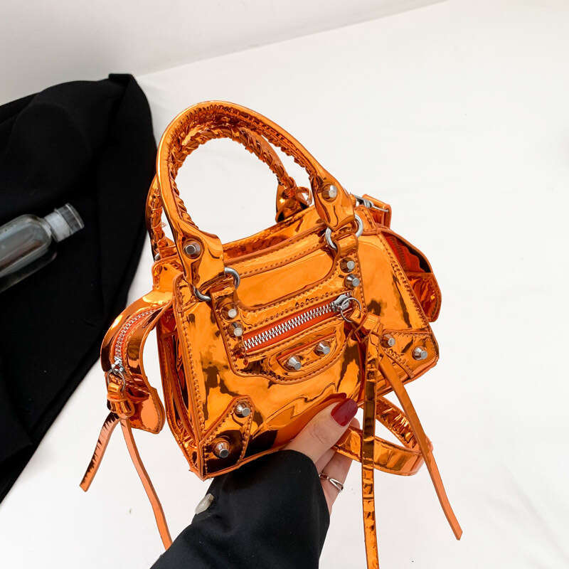Small shiny small square bag for women, internet famous motorcycle style single shoulder crossbody bag, hundred matching accessories, red envelope, 20