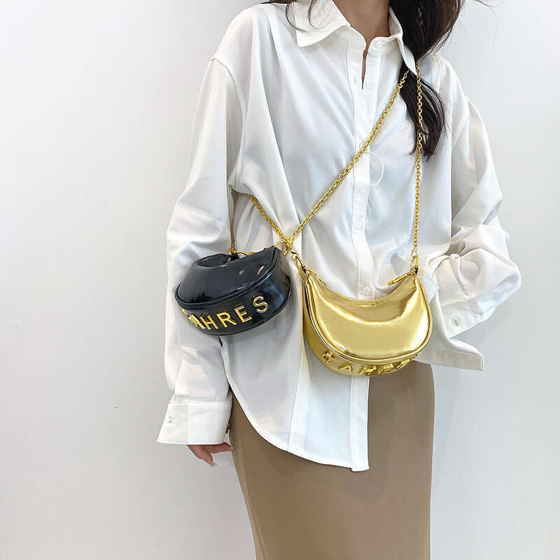 Sexy Summer Clothes for Women, hot Shiny Crescent Shoulder Bag, New Trendy Bags , Versatile Armpit Bag