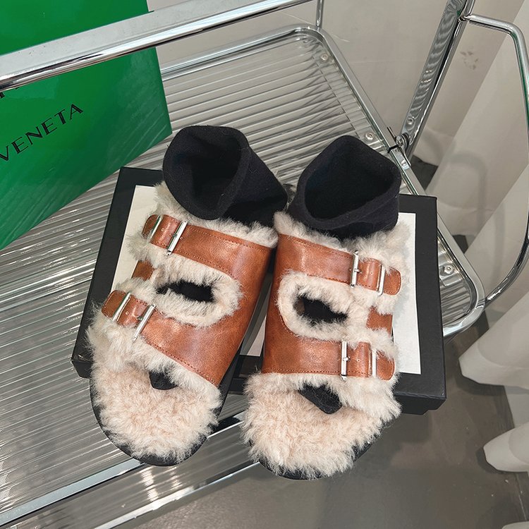 2025 Free Shipping Warm Thicken Wool Slippers Women Winter Fur Flat Shoes Woman Thick Slides white Classics Sandals