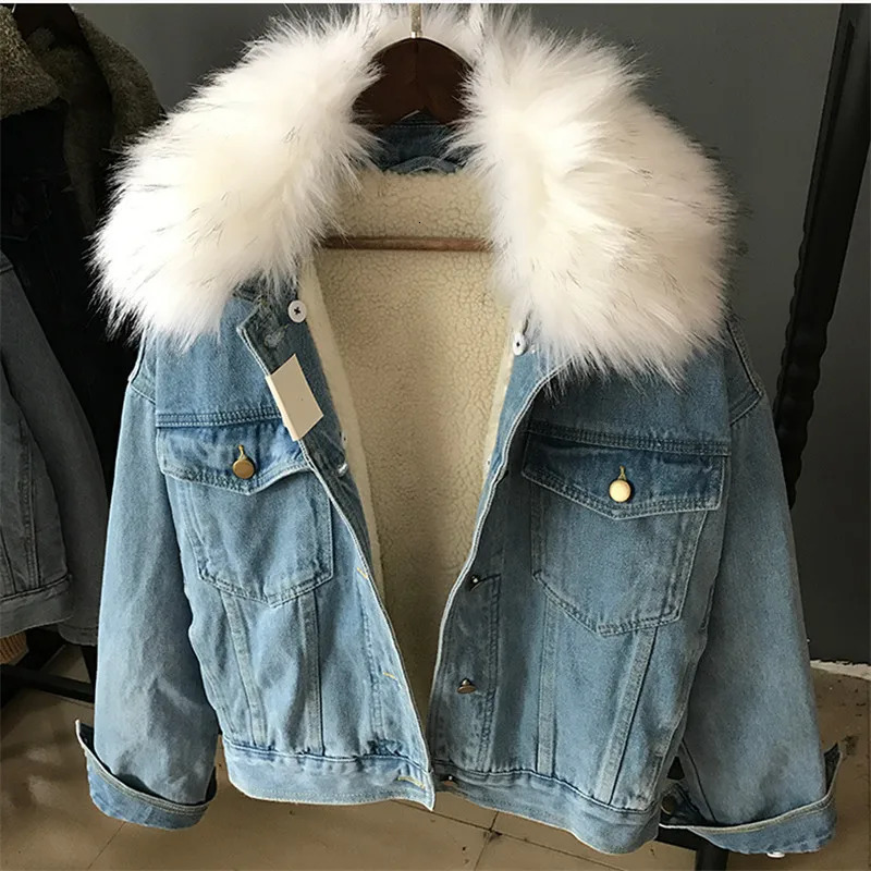 Korean winter detachable large fur collar with sheepskin lining denim jacket for women loose short black denim jacket for women Chaqueta unprinted ite