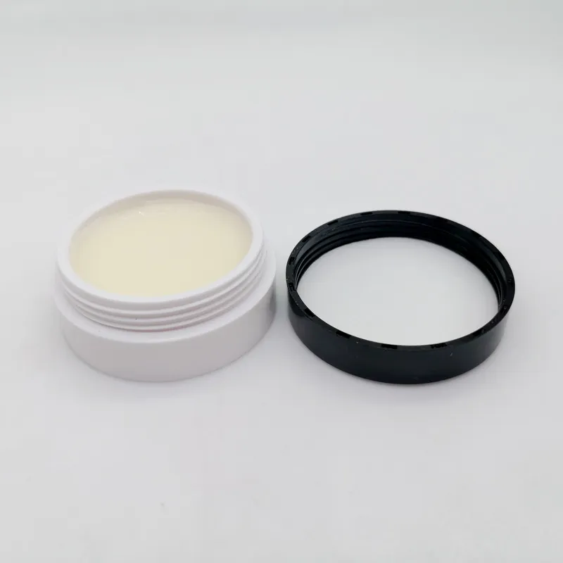 HYDRA BEAUTY Lpstick LIP CARE BALM NUTRITION BAUME NOURRISSANT LEVRES 3 NOURISHING POIDS NET 10 G Wt.0.35 Oz.