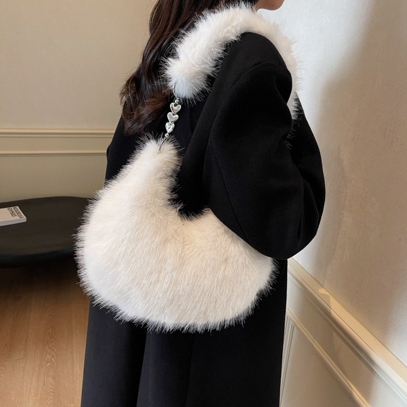 New autumn and winter collection, cute Korean women's zipper bag, large capacity fur crossbody shoulder bag