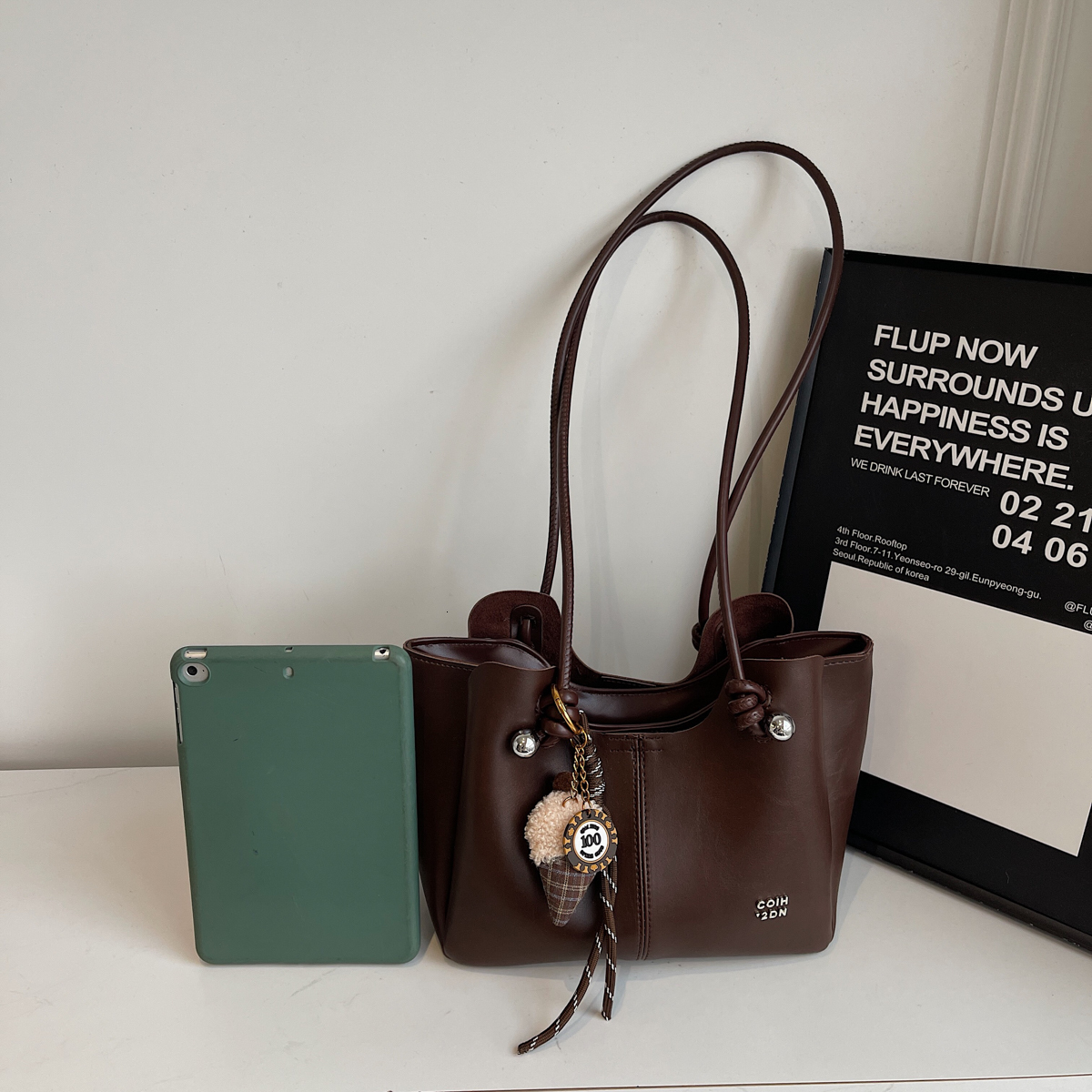 New women s autumn and winter fashion shoulder bag casual multifunctional PU solid color zipper handbag designer shoulder bag trendy bag bag