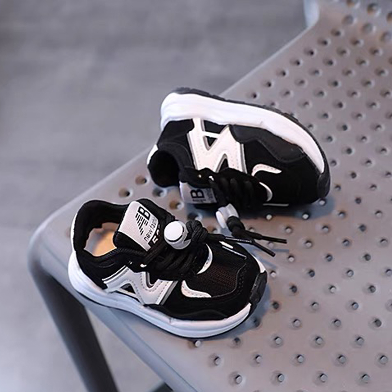 Kids Shoes for Boys Girls Basketball Sneakers New 2025 Fashion Sports Running Shoes Kidsnest Children Flat Casual Baby Toddler Outdoor Shoes sizes US5