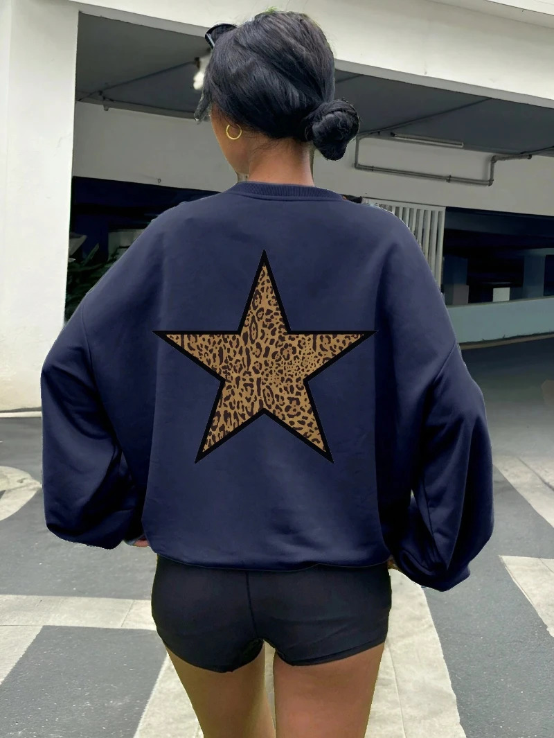 Street womens sportswear leopard star print graphic decal fashionable oversized long sleeved hooded warm wool womens clothing 241214