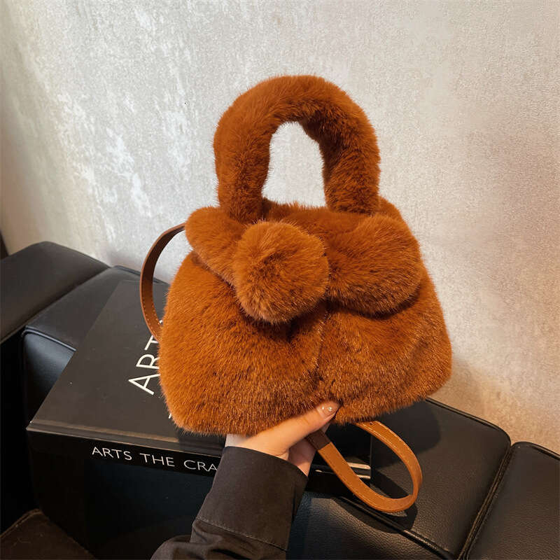 New cute female personality rabbit handbag, plush bucket niche single shoulder crossbody bag, 2024 new casual versatile fashion clothing