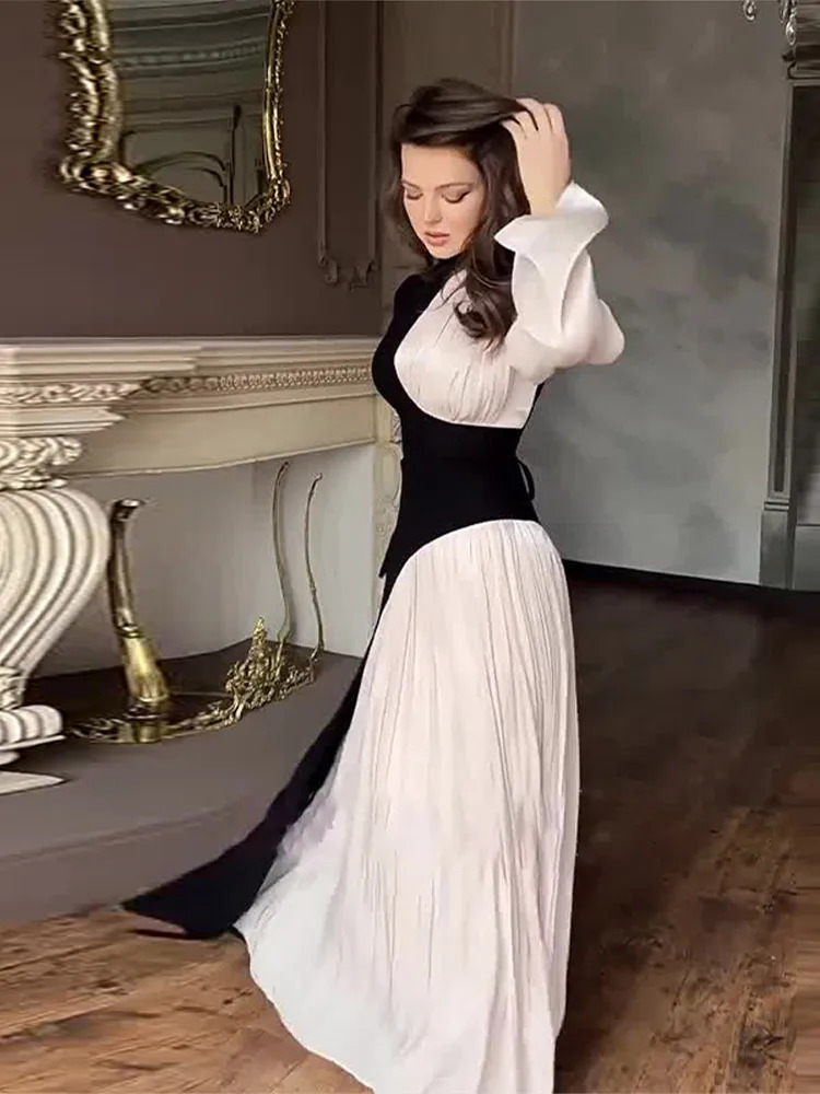Fashion Contrasting Patchwork Mesh Maxi Dress Elegant Half High Collar Slim Waistband Long Sleeve Robe Lady Street Party Dresses 241212