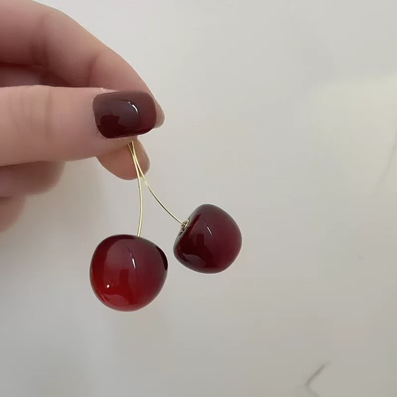 Luxury Earrings Wholesale Fashion Red Cherry Long Earrings Stud Earrings for Women Allergy Prevention Exqusite Jewelry