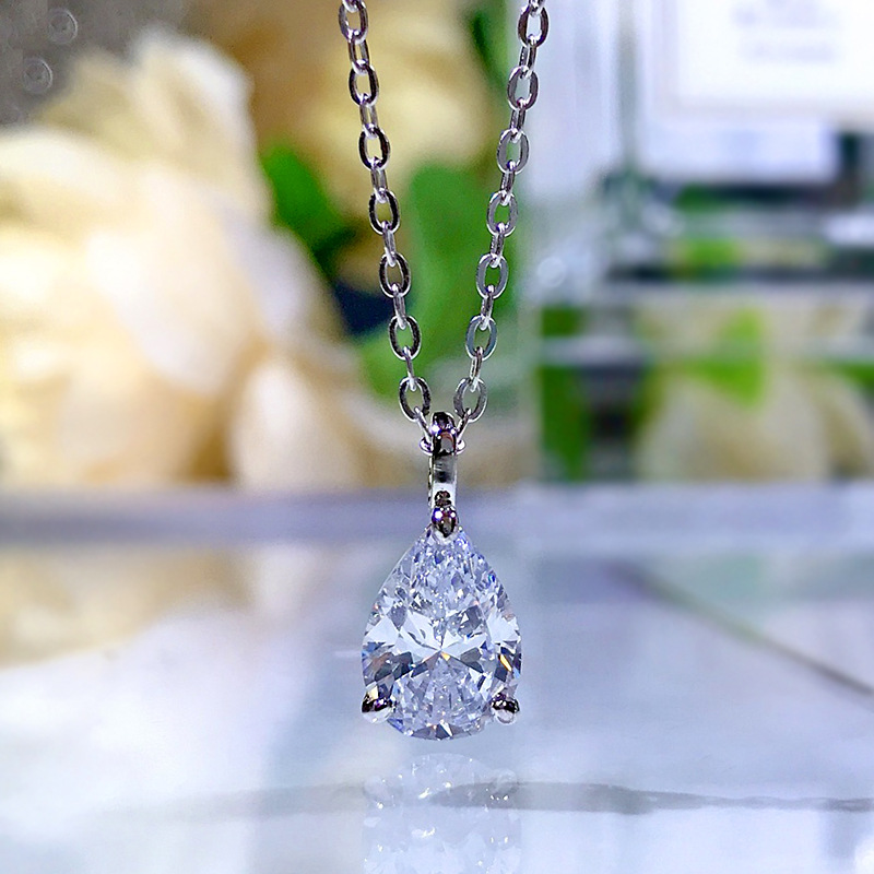 Choucong Elegant Water Drop Pendant Luxury Jewelry 925 Sterling Silver Pear Cut White Lab Moissanite Diamond Fashion Women Wedding Clavicle Necklace G