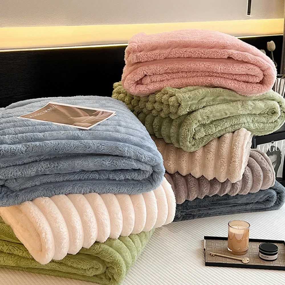 Bedsure Throw Blanket for Couch Thick Warm for Winter Sherpa Cozy Fleece Blanket for Bed Soft All Season Use Picnic Blanket Z241215