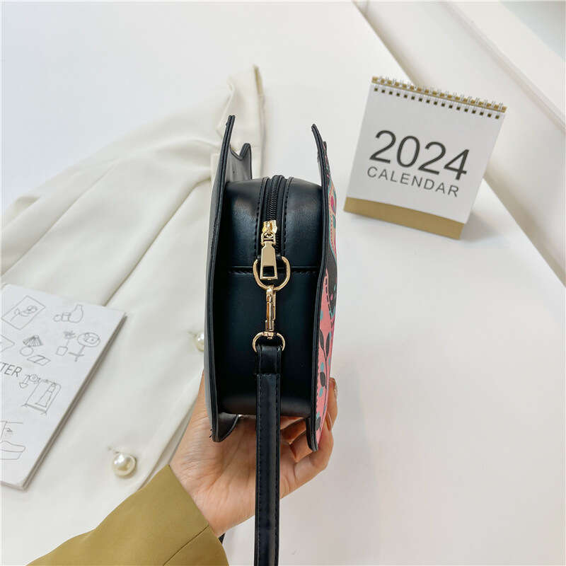 Alien bag for women, 24 styles, Instagram cartoon crossbody small square ethnic style niche commuting shoulder bag, 2024 new casual fashion trend clot