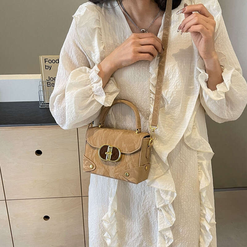 This year's popular styling box for women 2023 new trendy and versatile texture single shoulder crossbody small square bag