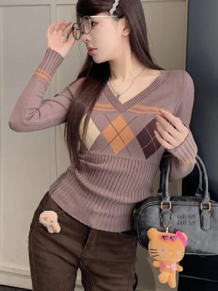 Pulleys Vneck Panel Ins Argyle Autumn Knitwear Retro Sweet and Spicy Girl Long Sleeve Fashion Trendy Harajuku Soft 241211