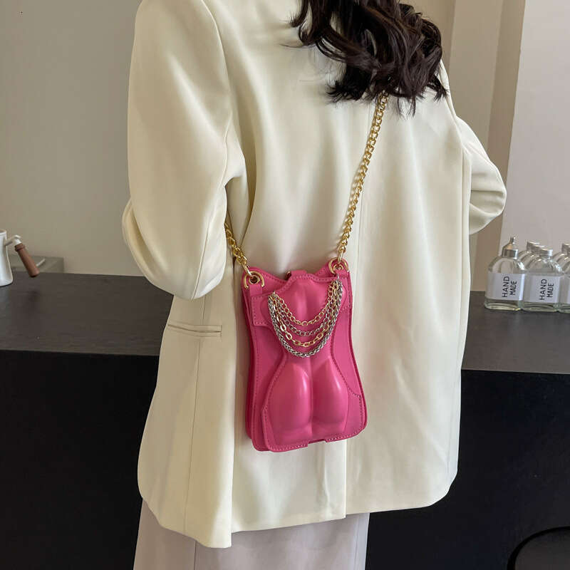 Spicy girl style niche design chain crossbody small square women's summer high-end phone bag 2024 temperament versatile new trend clothing ins