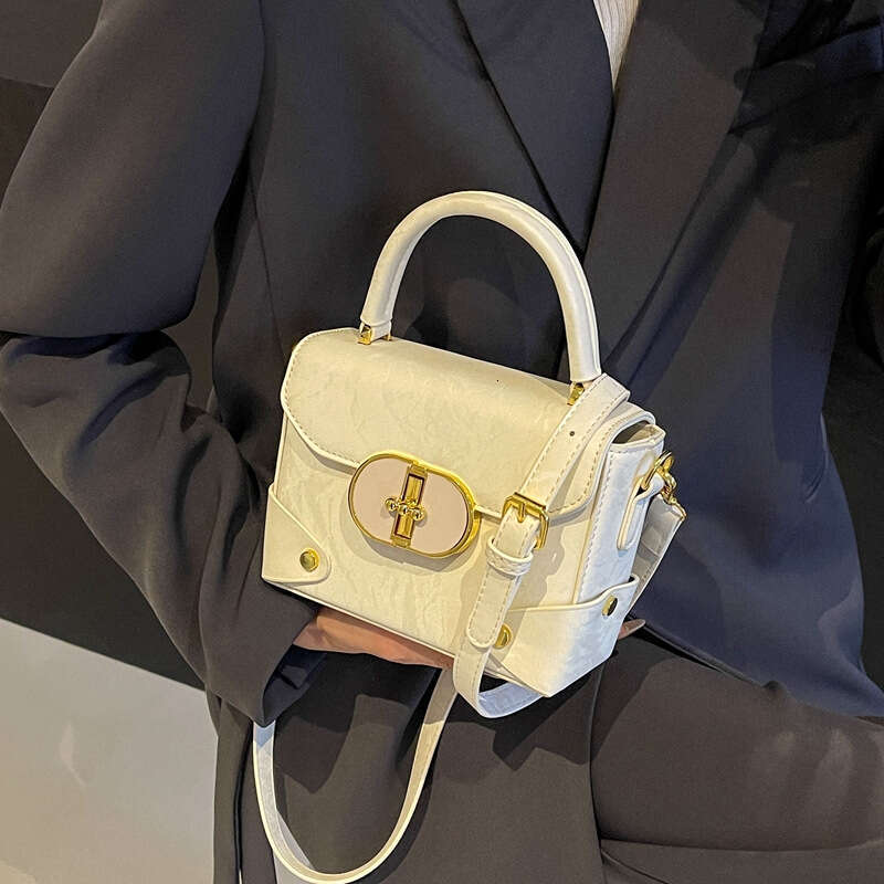 This year's popular styling box for women 2023 new trendy and versatile texture single shoulder crossbody small square bag
