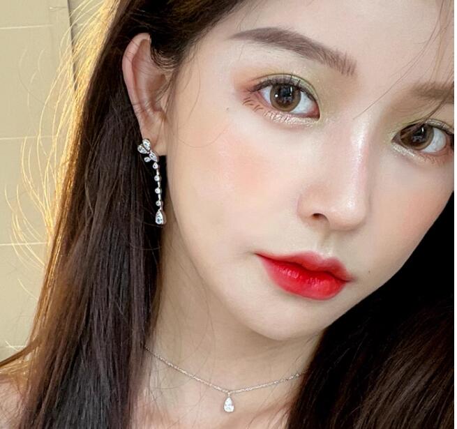 Choucong Elegant Water Drop Pendant Luxury Jewelry 925 Sterling Silver Pear Cut White Lab Moissanite Diamond Fashion Women Wedding Clavicle Necklace G