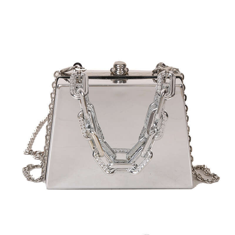 Retro Box Women's Super Hot Acrylic Small Square Bag, Metallic Texture, Bright Face Chain Handheld Crossarm, 2024 Versatile Style, New Trendy Clo