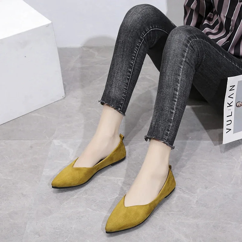 Slip on Women Flats Shoes Candy Color Pointed To Female Loafers Large Size 43 Shoes Women Spring Flock Womens Flat Shoes 241213