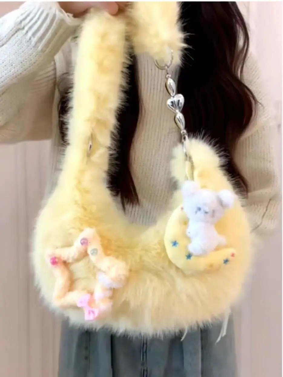 Fluffy Y2k Star Shoulder Bag Korean Fashion Kawaii Half Moon Handbag Women Cute Plush Underarm Purse Winter 241213