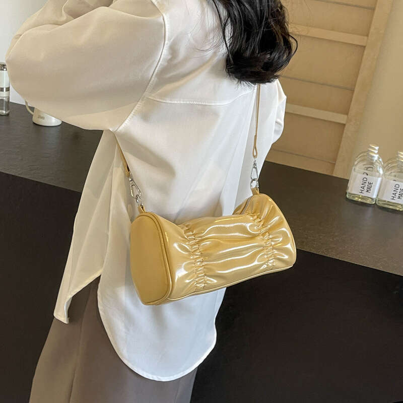 niche design crossbody female internet celebrity creative pleated candy shoulder large capacity pillow bag 2024 temperament versatile new trend clothi