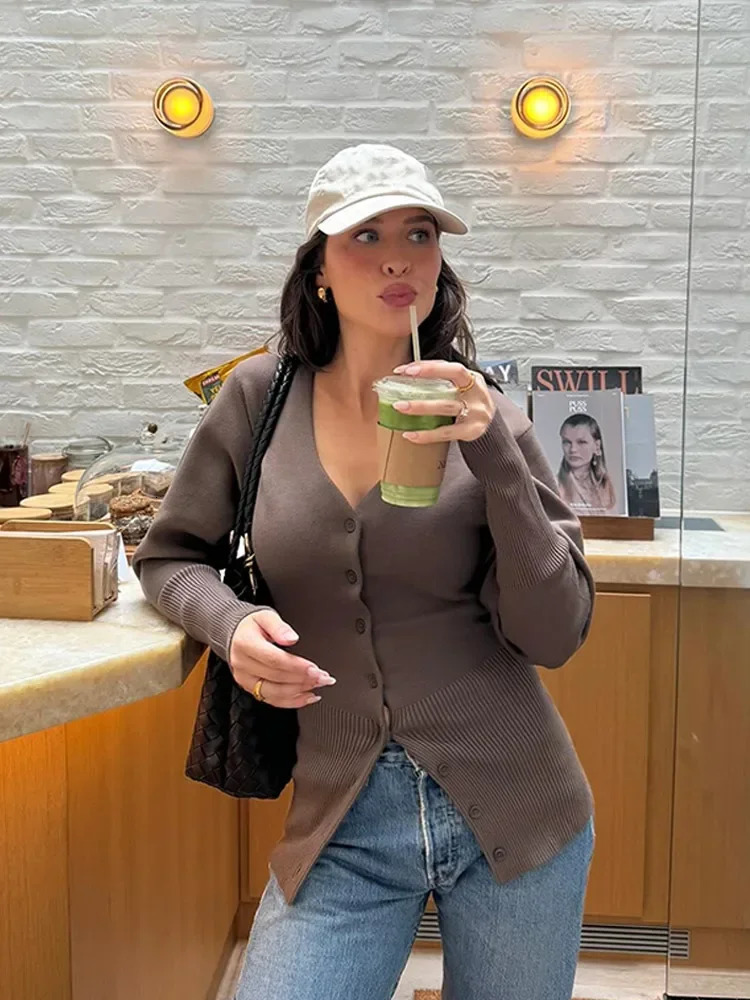 Elegant Vneck Brown Slim Knitted Cardigan Women Fashion Long Sleeve Singlebreasted Sweater 2024 Lady Fall Winter Knitwear 241214