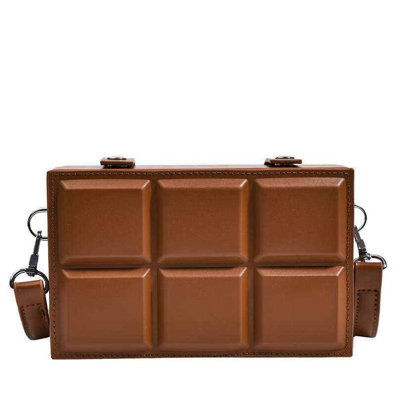 Ins popular box women's niche design, one shoulder crossbody tofu creative chocolate small square bag, 2024 new casual versatile fashion clothing