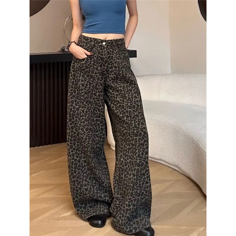 Leopard Print Womens Jeans High Waist Vintage Design Straight Baggy Pants Street Y2K American Style Wide Leg Denim Trouser