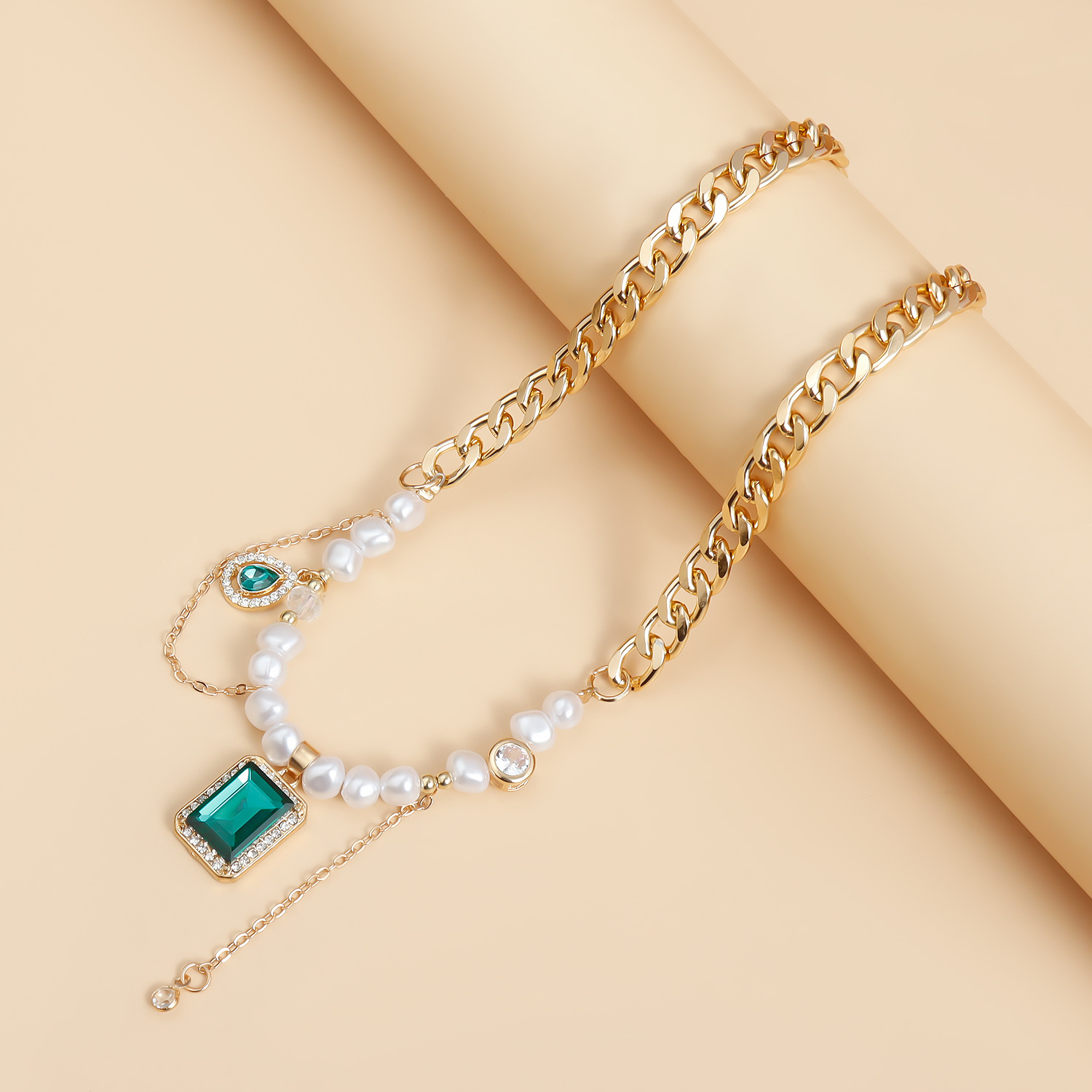 Ins Green Gemstone Pearly Chic Collar Necklace - Vintage Style Jewelry for Women Stainless Steel Gold Plated Choker Jewelry 2025 Trends Party Birthday