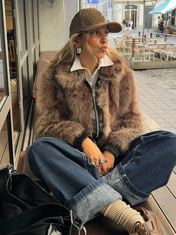 Fur decal work zipper jacket leather edge contrasting color fur effect jacket Maillard womens short coat winter retro jacket 241214