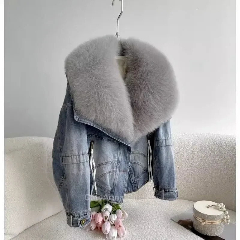 Winter Thick Short Denim Jacket Fashion Park Jeans Jacket Fur Coat Detachable Fur Collar Cotton Jacket 241210